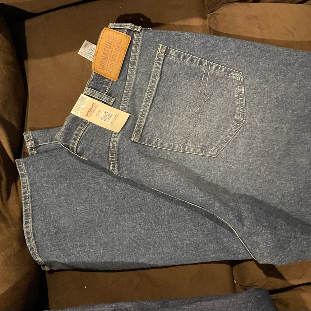 2 Levi’s and 1 big star men jeans